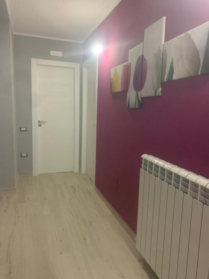 לינה וארוחת בוקר קרוטונה Le Stanze Di Dalia מראה חיצוני תמונה